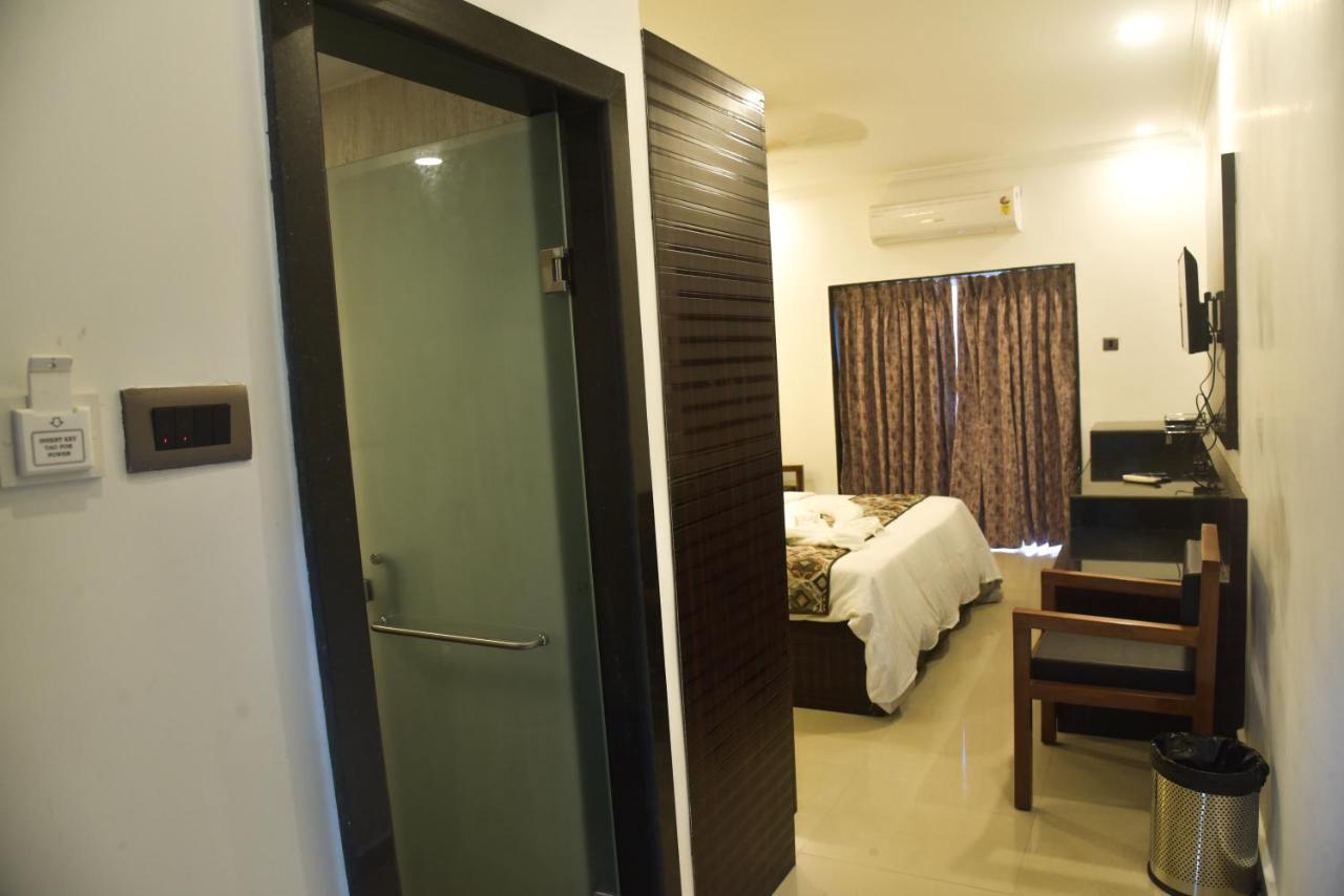 Don Hill Beach Resort Кандолим Экстерьер фото