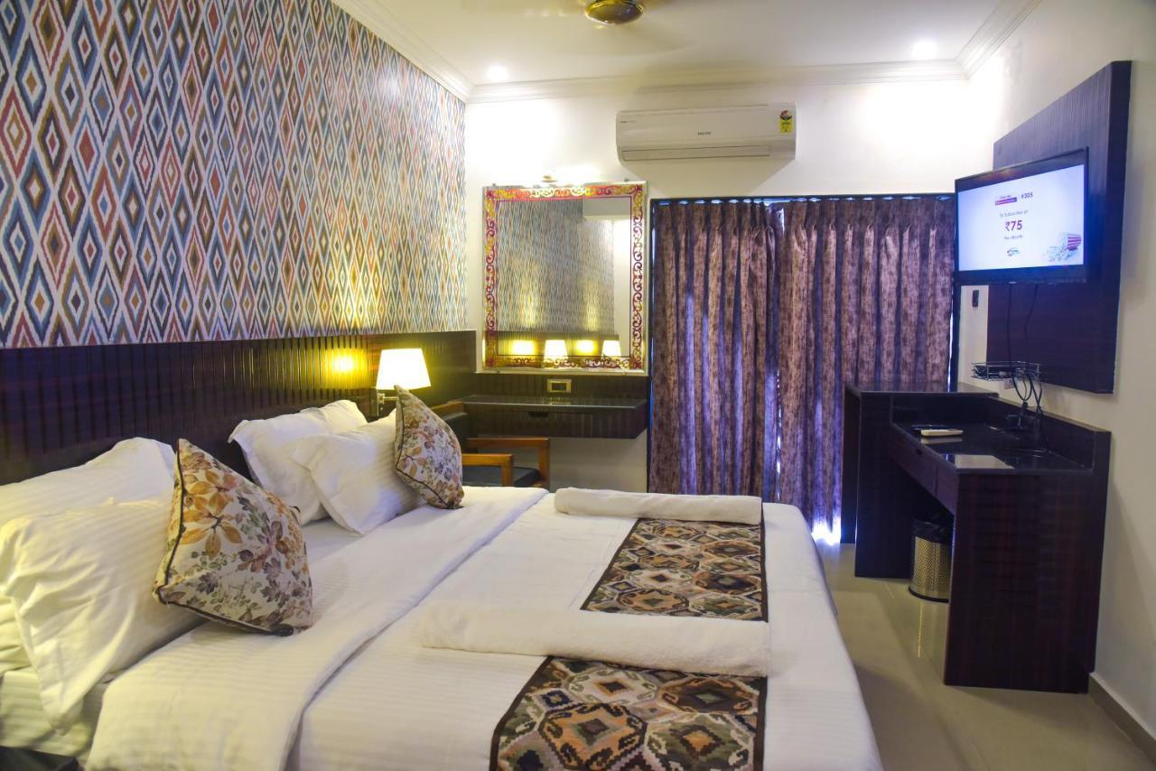 Don Hill Beach Resort Кандолим Экстерьер фото